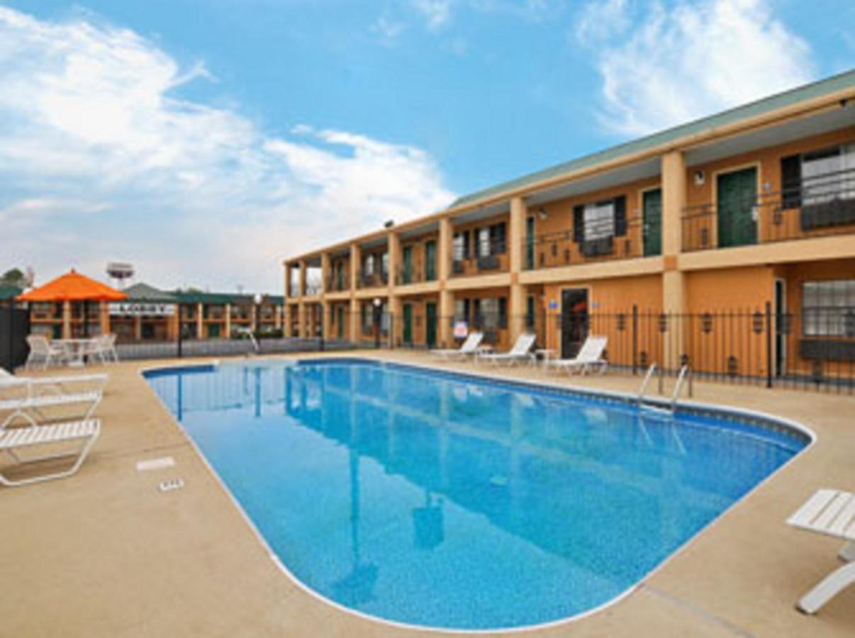 Travelodge By Wyndham Natchitoches Ngoại thất bức ảnh